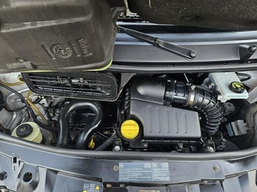 Opel Vivaro A 2013 Opel Vivaro 9 osób, zdjęcie 16