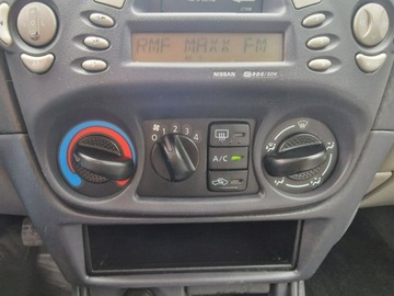 Nissan Almera II Hatchback 1.5 90KM 2003 Nissan Almera 1.5 Benzyna 90 KM, Klimatyzacja, El., zdjęcie 13