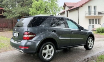 Mercedes Klasa M W164 Off-roader Facelifting 3.0 V6 (300 CDI BlueEFFICIENCY) 190KM 2010 Mercedes-Benz ML Mercedes-Benz ML 300 CDI 4-Matic 3.0 Diesel 190KM, zdjęcie 10