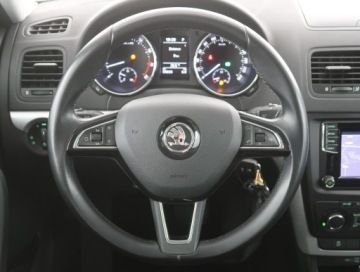 Skoda Yeti Outdoor 1.4 TSI 122KM 2014 Skoda Yeti 1.4 TSI, Salon Polska, Navi, Klima, zdjęcie 14