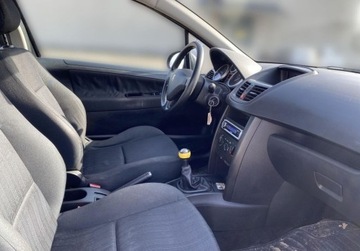 Peugeot 207 Hatchback 5d 1.4 HDi 68KM 2007 Peugeot 207 Peugeot 207 1.4HDI 1.4 Diesel 68KM, zdjęcie 11