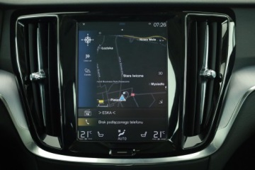 Volvo V60 II  Kombi 2.0 D4 190KM 2019 Volvo V60 Cross Country D4 2.0 AWD, Serwis ASO, zdjęcie 8