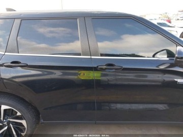 Mitsubishi Outlander III 2023 Mitsubishi Outlander Phev SE S-Awc 2023 2.4l 2.4 Hybryda 131KM, zdjęcie 6