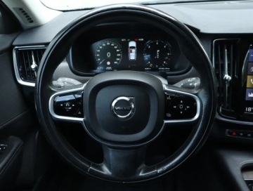 Volvo V90 II Kombi 2.0 D4 190KM 2018 Volvo V90 Cross Country D4 2.0 AWD, 187 KM, 4X4, zdjęcie 15