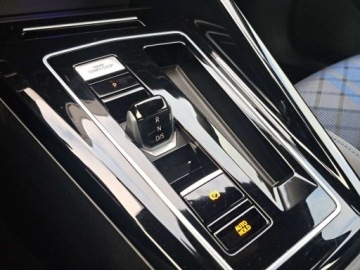 Volkswagen Golf VIII R 2.0 TSI 320KM 2023 Volkswagen Golf R 4Motion 320KM, ACC, APP, Harman Kardon, Ambiente 2.0, zdjęcie 11