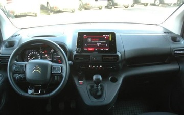 Citroen Berlingo III Osobowy M 1.2 PureTech 110KM 2023 Citroen Berlingo 1.2 benzyna 110 KM M Salon PL FV23 Serwis ASO 1wl CarPlay, zdjęcie 7