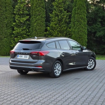 Ford Focus IV Kombi Facelifting 1.0 EcoBoost 125KM 2022 Ford Focus Mk4 1.0 EcoBoost Hybrid TITANIUM X, zdjęcie 17