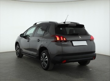 Peugeot 2008 I SUV Facelifting 1.2 PureTech 82KM 2018 Peugeot 2008 1.2 PureTech, Salon Polska, zdjęcie 3