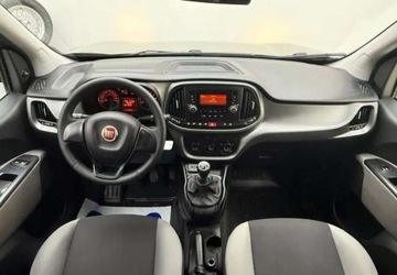 Fiat Doblo IV 1.4 16V 95KM 2017 Fiat Doblo Fiat Doblo 1.4 16V StartampStopp MyLife Family 1.4 Benzyna, zdjęcie 19