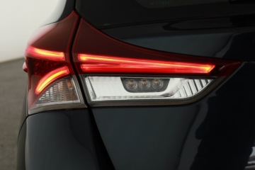 Toyota Auris II Hatchback 5d Facelifting 1.8 Hybrid 136KM 2016 Toyota Auris Hybrid, Automat, Navi, Klima, zdjęcie 20