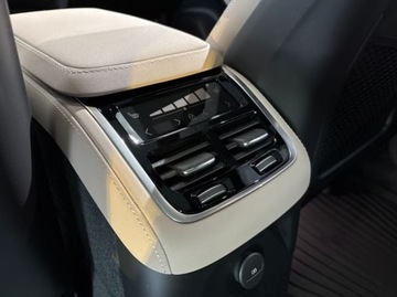 Volvo XC90 II 2026 Volvo XC 90 T8 Ultra Bright 2026 2.0 Hybryda Plug-in 462KM, zdjęcie 16