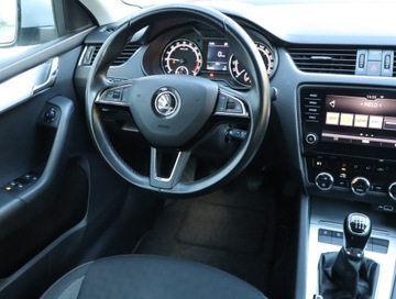 Skoda Octavia III Kombi Facelifting 2.0 TDI 150KM 2019 Skoda Octavia 2.0 TDI, Salon Polska, zdjęcie 6