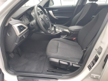 BMW Seria 1 F20-F21 Hatchback 5d Facelifting 2015 118d 150KM 2016 BMW 118 x-drive serwis ASO ładna Zamiana, zdjęcie 23