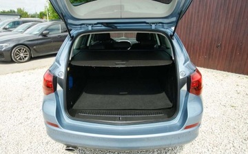 Opel Astra J Sports Tourer 1.4 Turbo ECOTEC 140KM 2011 Opel Astra 1.4T 140KM Led Xenon PDC Climatronic serwis ASO Alu 1.4 Benzyna, zdjęcie 33