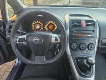 Toyota Auris I Hatchback 1.33VVT-i 100KM 2010 Toyota Auris Salon PL ud.niski przebieg parktronic el. szyby 2x kola, zdjęcie 13