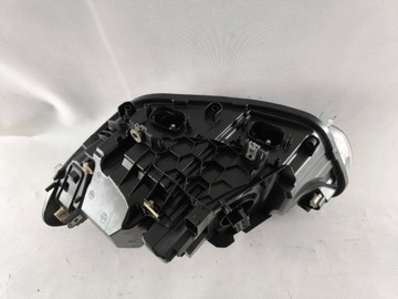 AUDI A1 XENON PRAVÝ KOMPLETNÍ 8X0941004J SVĚTLOMET