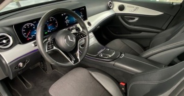 Mercedes Klasa E W213 Limuzyna Facelifting 2.0 220d 200KM 2023 Mercedes-Benz Klasa E SalonPL 4Matic Avantgarde Led El. Fotele Kamera 360, zdjęcie 1