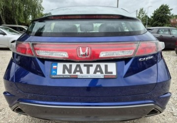 Honda Civic VIII Hatchback 3d 1.8 i-VTEC 140KM 2009 Honda Civic Automat 1,8benz Zadbany Lift 1.8 Benzyna 140KM, zdjęcie 2