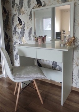 ТРУБНОЙ СТОЛИК с зеркальным светодиодным профилем для макияжа и визажа, белый косметический ящик