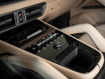 Porsche Cayenne III SUV Facelifting 3.0 353KM 2025 PORSCHE Cayenne Coupe Black Edition Suv 2.0 (353KM) 2025, zdjęcie 10