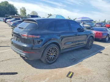 Porsche Cayenne III 2021 Porsche Cayenne 2021 3.0l 3.0 Benzyna 335KM, zdjęcie 3