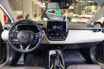 Toyota Corolla XII Sedan 1.8 Hybrid 122KM 2022 Toyota Corolla 1.8 Hybrid Executive VIP Gwarancja 1.8 Hybryda 122KM, zdjęcie 5