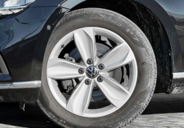 Volkswagen Passat B8 Variant Facelifting 2.0 TSI 190KM 2022 Volkswagen Passat LED Travel Assist Navi Easy OpenClose Salon PL FVAT, zdjęcie 5