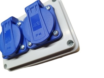 Комплект розеток 2х230В.