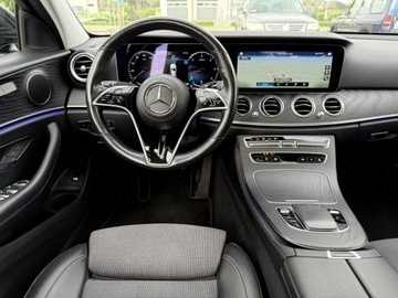 Mercedes Klasa E W213 Limuzyna Facelifting 2.9 E400d 330KM 2021 Mercedes E 400 3,0 Diesel*AMG-Line*, zdjęcie 17