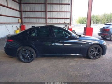 Alfa Romeo Giulia II Sedan 2.0 TBi 280KM 2019 Alfa Romeo Giulia Ti 2019 2.0l 2.0 Benzyna 280KM, zdjęcie 6