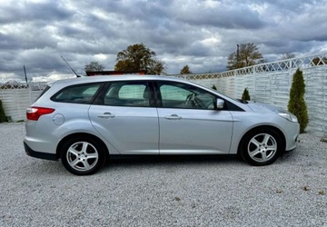 Ford Focus III Kombi 1.0 EcoBoost 100KM 2012 Ford Focus Ford Focus 1.0 EcoBoost 99g Start-Stopp-System Business Edition, zdjęcie 25