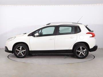 Peugeot 2008 I SUV Facelifting 1.2 PureTech 110KM 2016 Peugeot 2008 1.2 PureTech, Salon Polska, zdjęcie 2