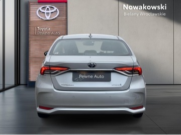 Toyota Corolla XII Sedan 1.8 Hybrid 122KM 2022 Toyota Corolla 1.8 Hybrid Comfort Seria E21 (2019-, zdjęcie 3