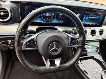 Mercedes Klasa E W213 2017 MERCEDES-BENZ E 200D 9G-TRONIC 150KM AMG BURMESTER, zdjęcie 17