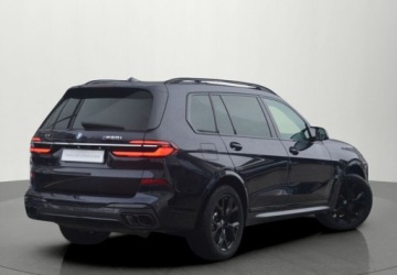 BMW X7 SUV M 4.0 M50i 530KM 2022 BMW X7 m60i xDrive Dealer BMW Bonkowscy 4.4 Benzyna 530KM, zdjęcie 1