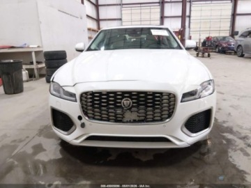 Jaguar XF II 2022 Jaguar XF JAGUAR XF SE P250 RWD AUTOMATIC 2.0 Benzyna 246KM, zdjęcie 1