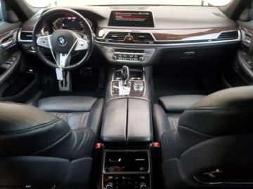BMW Seria 7 G11-G12 2021 BMW Seria 7 750xi 2021 4.4l 4.4 Benzyna 523KM, zdjęcie 8