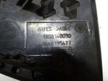 PEUGEOT 407 MŘÍŽKA ZNAK MASKA