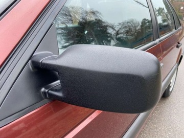 Volkswagen Passat B3 Sedan 2.0 115KM 1990 Volkswagen Passat Volkswagen Passat B3 Automat Sedan Welur Bordo Super Sta, zdjęcie 32