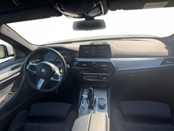 BMW Seria 5 G30-G31 Limuzyna 540d 320KM 2017 BMW Seria 5 540d xDrive 340KM M-Pakiet Harman HUD Display Key Kamera Serwi, zdjęcie 7