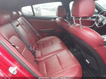 Kia Stinger Liftback 3.3 T-GDi 366KM 2018 Kia Stinger 2018 Kia Stinger GT AWD 3.3 Benzyna 365KM, zdjęcie 7