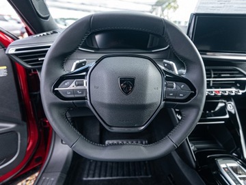 Peugeot 2008 II 2025 Od ręki - Allure e-DCS 1.2 mHEV 145KM / Pakiet Vision &amp; Drive Assist +, zdjęcie 10