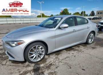 Alfa Romeo Giulia II Sedan 2.0 TBi 280KM 2017 Alfa Romeo Giulia Q4 2017 2.0 Benzyna 280KM
