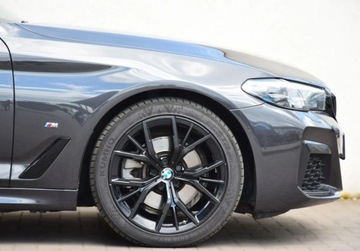 BMW Seria 5 G30-G31 Touring Facelifting 2.0 520d 190KM 2022 BMW Seria 5 BMW 520d xDrive M Pakiet Sportowy, HI FI, Fotel Sportowy 2.0, zdjęcie 8