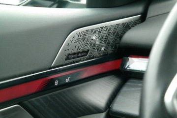 BMW Seria 5 G90-91 2024 BMW 550 BMW 550e M Pro HAK Adaptive LED Bowers&amp;Wil, zdjęcie 16