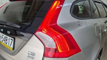Volvo V60 I Kombi 2.4 D5 215KM 2011 Volvo V60 2,4 D5 215KM AWD 267tys.km, automat, navi, tempomat, sewisowany, zdjęcie 25