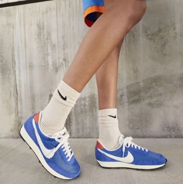 R. 36,5 damskie buty Nike DBreak Vintage