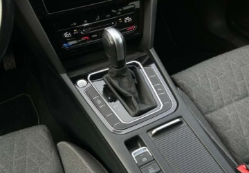 Volkswagen Passat B8 Variant Facelifting 1.5 TSI EVO 150KM 2022 Volkswagen Passat Variant Variant Business Pakiety, ACC, Digital Cockpit,, zdjęcie 21
