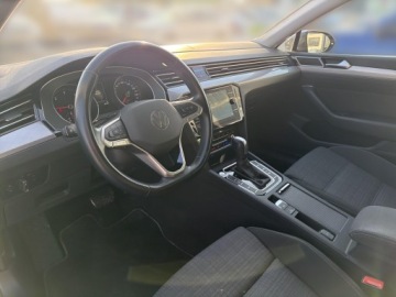 Volkswagen Passat B8 Variant Facelifting 2.0 TDI SCR 150KM 2022 Volkswagen Passat Volkswagen Passat B8 2.0 TDI / B, zdjęcie 9