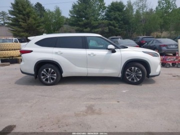 Toyota Highlander III 2021 Toyota Highlander 2021 TOYOTA HIGHLANDER XLE 3.5 Benzyna 295KM, zdjęcie 9